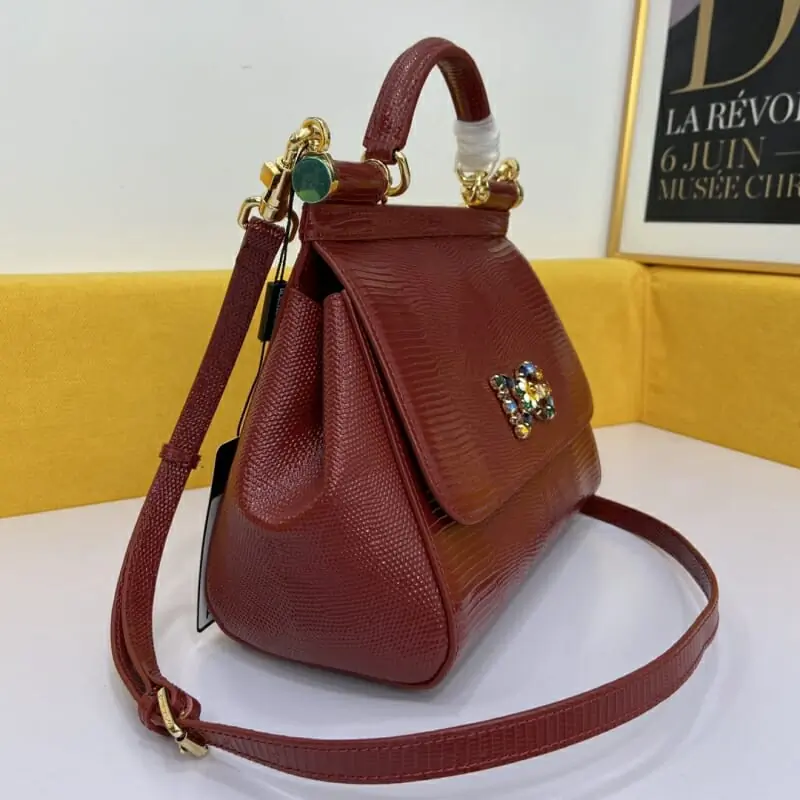 dolce  gabbana aaa qualite sac a main  pour femme s_11a27011